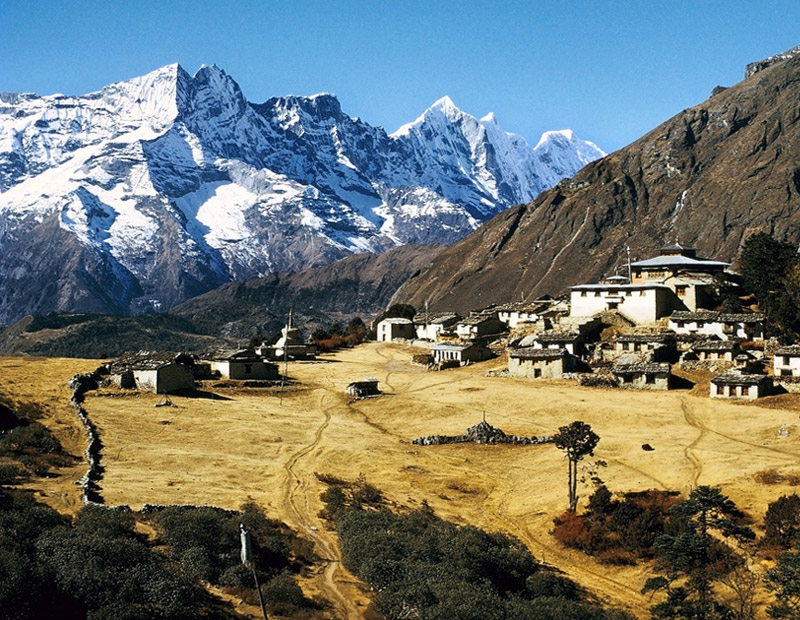 Everest Luxury Trek